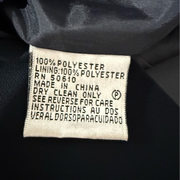 Le Suit Women's Navy Sleeveless Top with Floral Embroidery - Picture 5 of 5